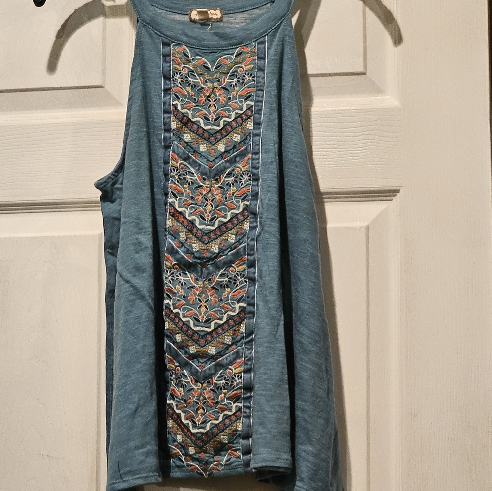EYESHADOW TOP